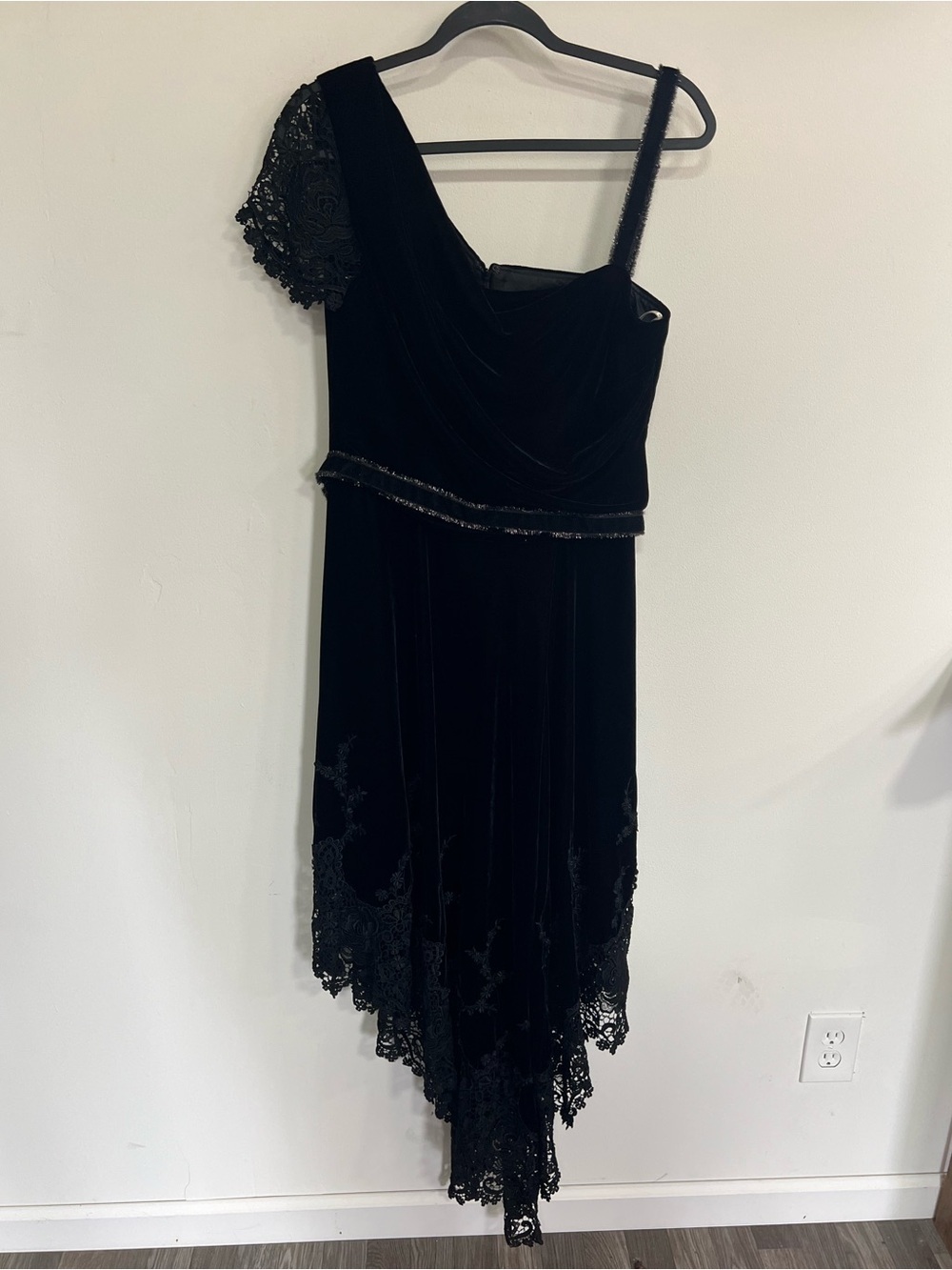 Gemy Maalouf Velvet Lace Asymmetrical One Shoulder Dress